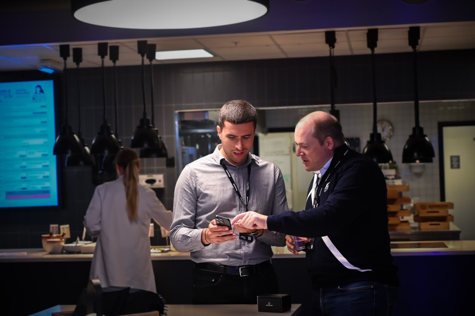 Networking between sessions